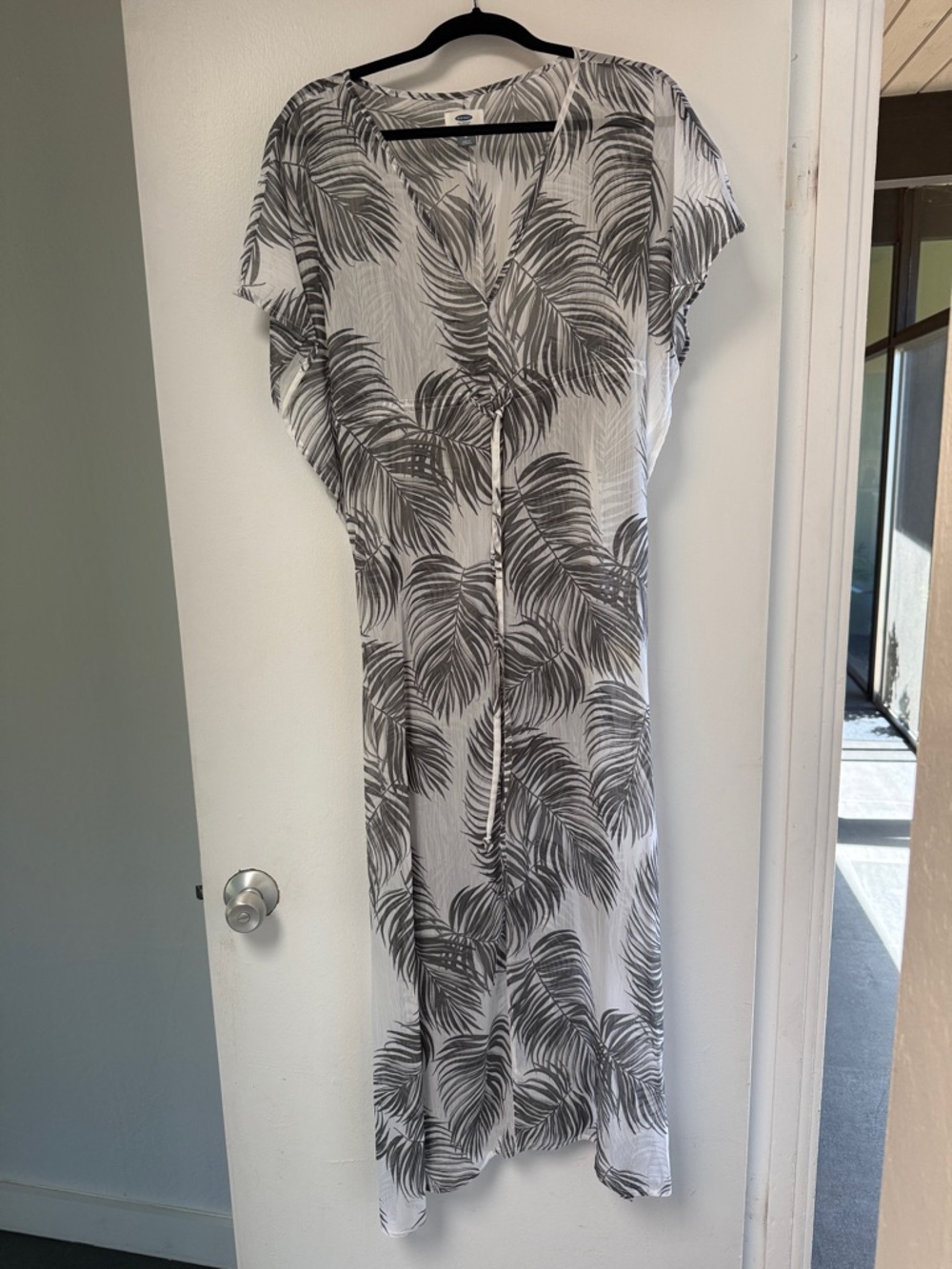Old Navy Palm Leaf Print Maxi Beach Cover Up